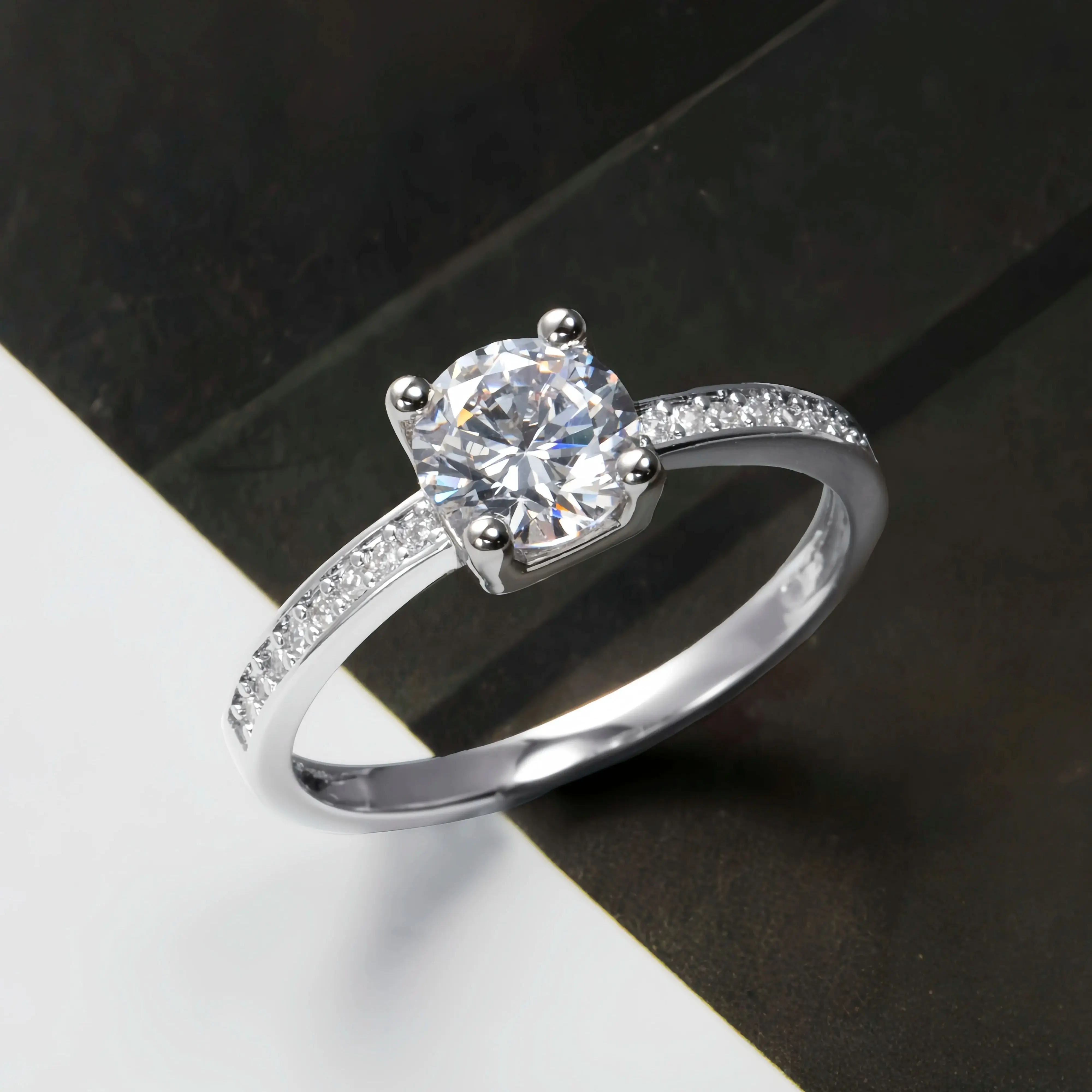 

Кольцо Мозамбика в европейском и американском стиле, легкая роскошь, элитный темперамент, предложение, кольцо, подарок подруге