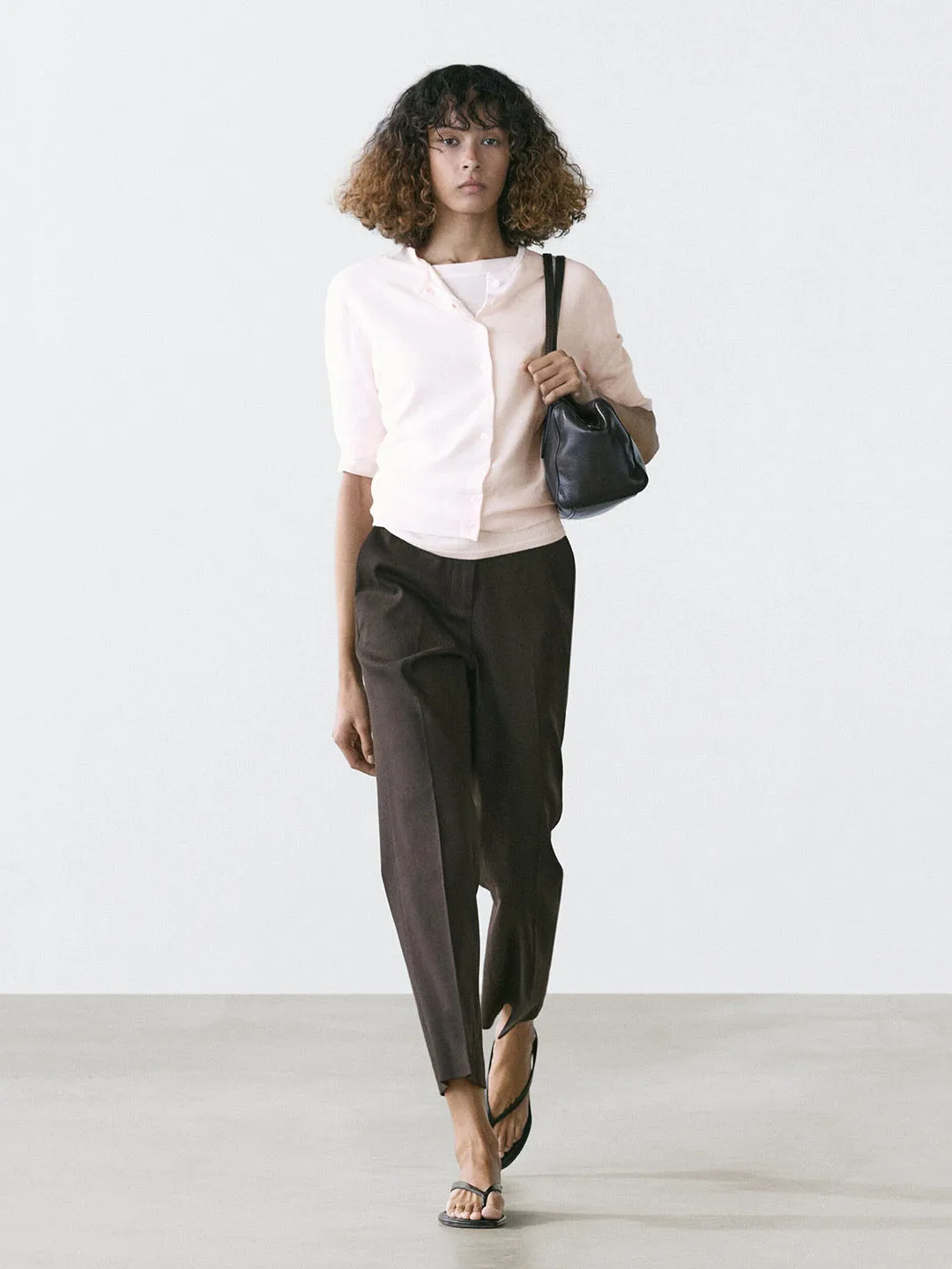 

Новинка весенней коллекции: Женский легкий вязаный кардиган с круглым вырезом и коротким рукавом, повседневный, простой, для города, премиум-класса.