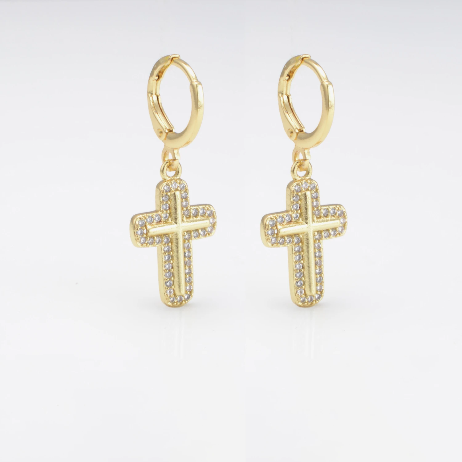 

Classic Cross Vintage Earrings Paved Zircon Religious Cross Hanging Pendant Earring for Women Man Hip Hop Ear Jewelry 6 Pairs