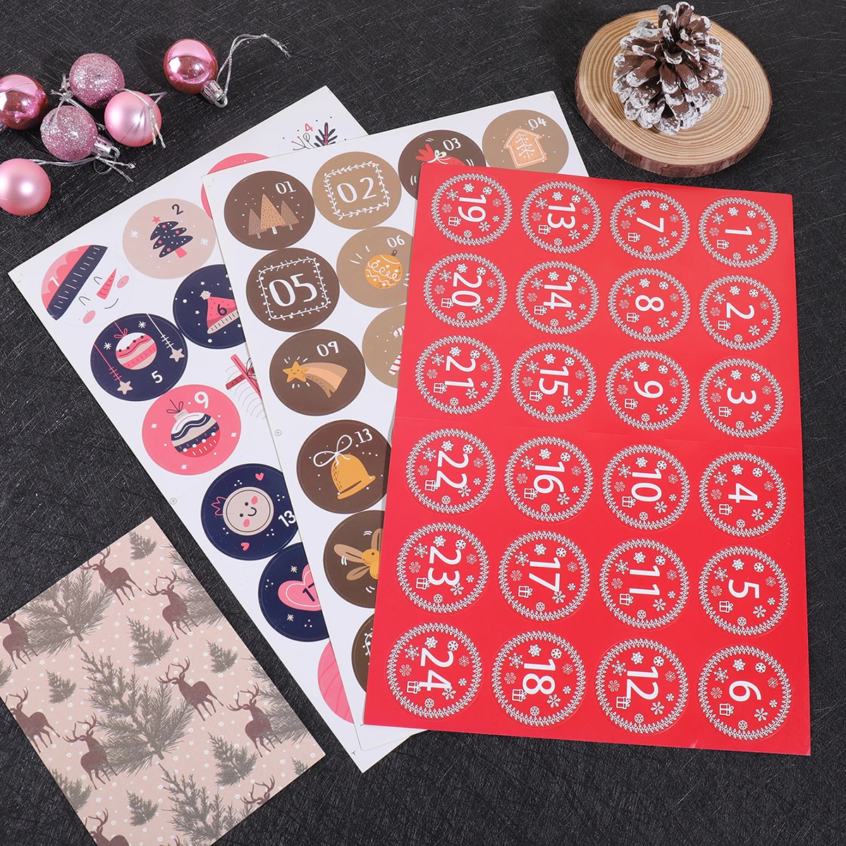 4 Sheets/Set of Christmas-Themed Doodle stickers, Suitable for DIY Gift Boxes, Notebooks, Mugs, and Holiday Christmas Decoration