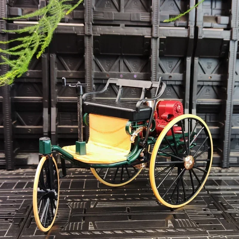 子供のための古典的な三輪車モデル,1:12 1886,ベンツ特許モーター合金,ダイキャスト金属玩具,レトロな古い車,シミュレーションコレクション