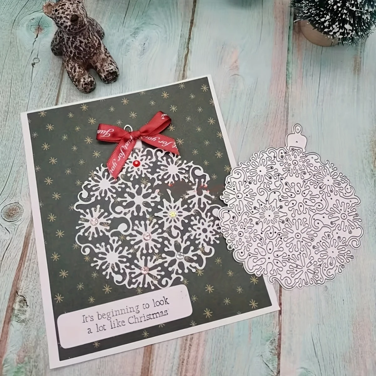 Christmas Snowflake Lantern Bell Scrapbooking Dies Photo Album Paper Card Decorative Crafts Cutting Dies 2024 New Arrivals