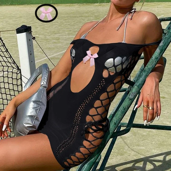 فستان بيكيني مع فيونكة وردية ملابس داخلية مثيرة للنساء بيبي دول جديدة ملابس شاطئ فتاة جميلة مفرغة من شبكة صيد السمك بيبي دول نسائية