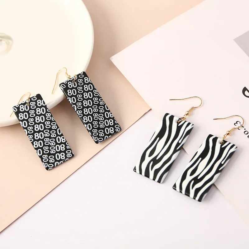 

Korean Style Trendy Star Design Earrings Acrylic Vintage Geometric Earrings for Women Girls Party Wedding Christmas Gift