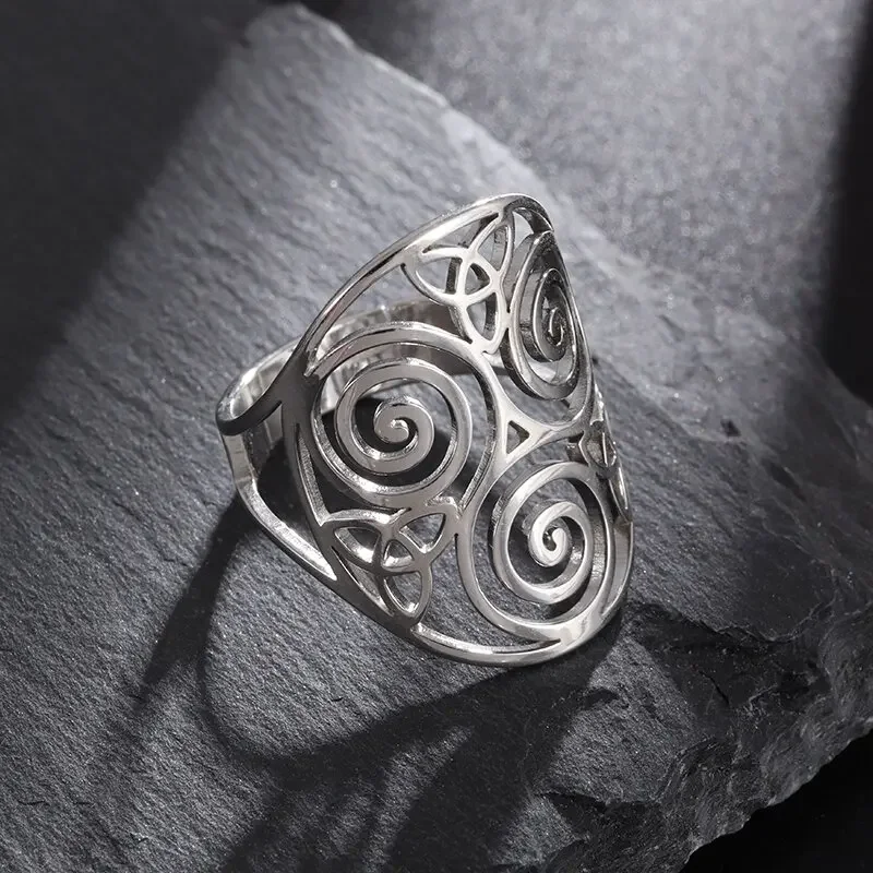 Simple Hollow Geometric Pattern Wide Ring Fashionable Celtic Knot Adjustable Stainless Steel Ring for Men and Women