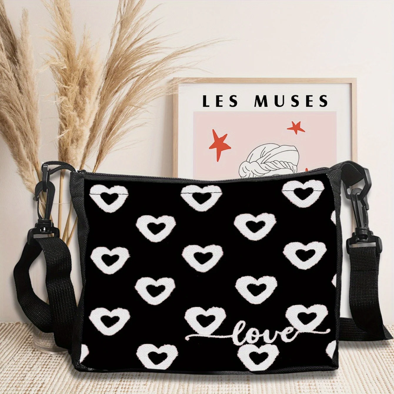 

Romantic, Simple, Caring and Fashionable Unique Shoulder Bag Design Brings A Spring-like Fresh Atmosphere, Crossbody Bag