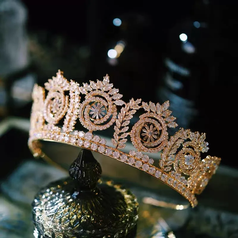 

Royal Bridal Tiara Sparkling Zircon High-Quality Crystal Hairband Headpiece for Brides Wedding Hair Accessories
