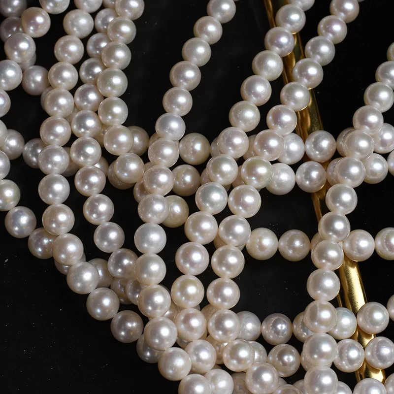 

Wholesale 8-9mm Freshwater Pearls White Round Loose Pearls For DIY Pearl