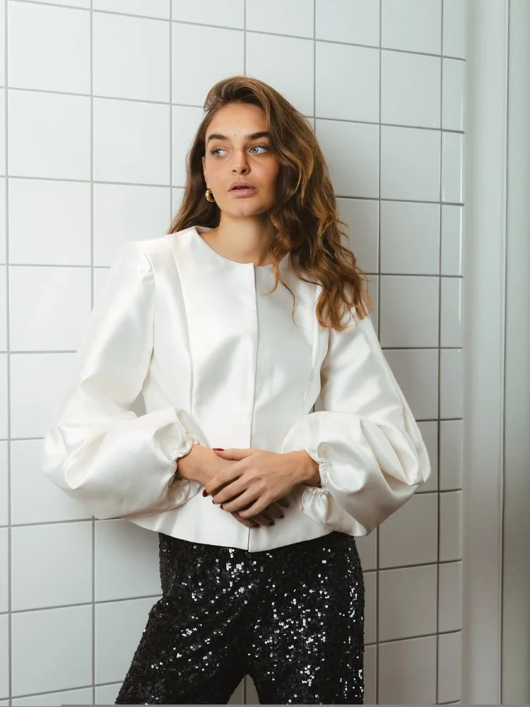 White Bubble Sleeve Shirt Elegant Women Casual Solid Full Sleeve Round Neck Loose Short Blouse Lady Daily Commute Office Shirts