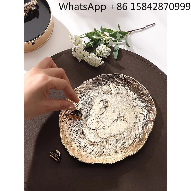 

Gold three-dimensional relief lion alloy small tray