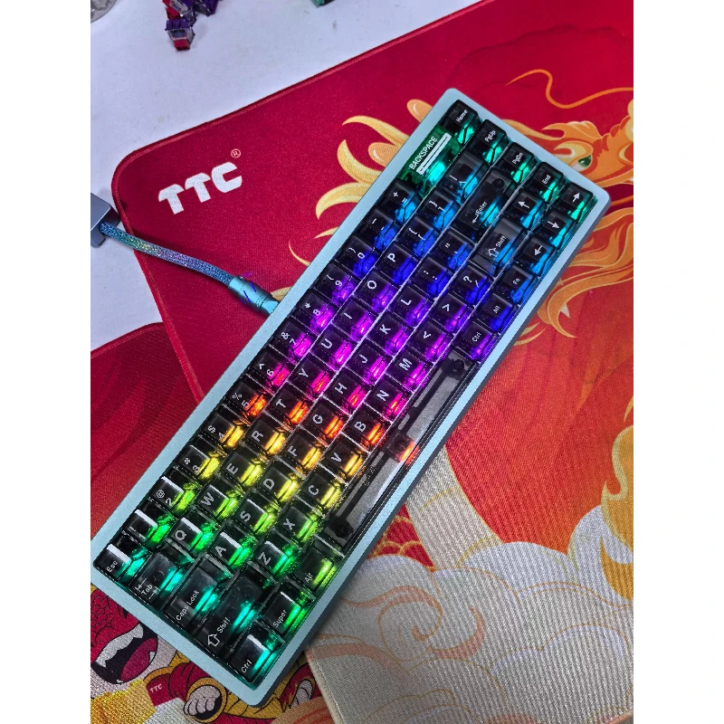 

Клавиатура Everglide Su68 с магнитным переключателем, проводная алюминиевая RGB 8 кГц, клавиатура с низкой задержкой, механическая клавиатура для киберспорта на заказ