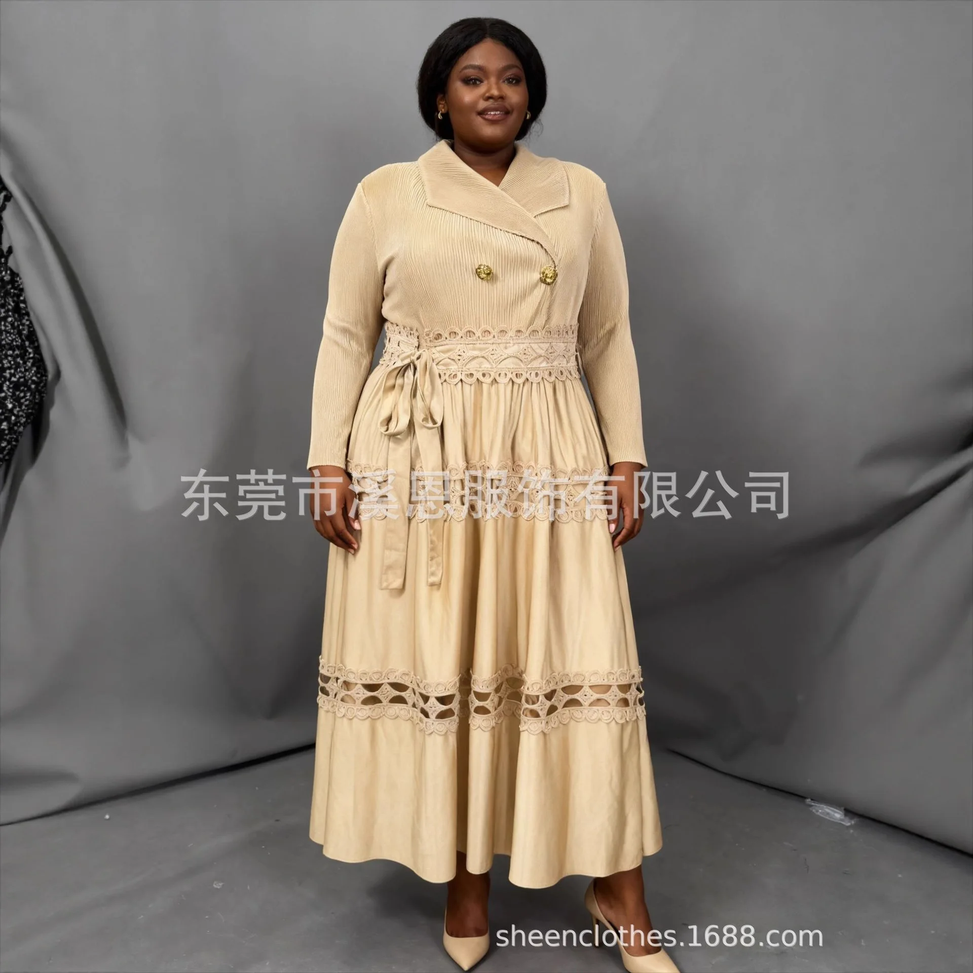 Miayke فساتين نسائية جديدة ذات ثنيات وياقة بدلة أنيقة وأكمام طويلة مرقعة من الدانتيل بخصر مجوف فساتين طويلة للتخسيس #1