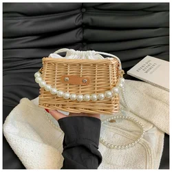 2024 High Quality Hand Made Beads Pearl WOMEN Handbag Fashion Trend Beach Vacation Party Shoulder Bags HARD Bolsa Transversal