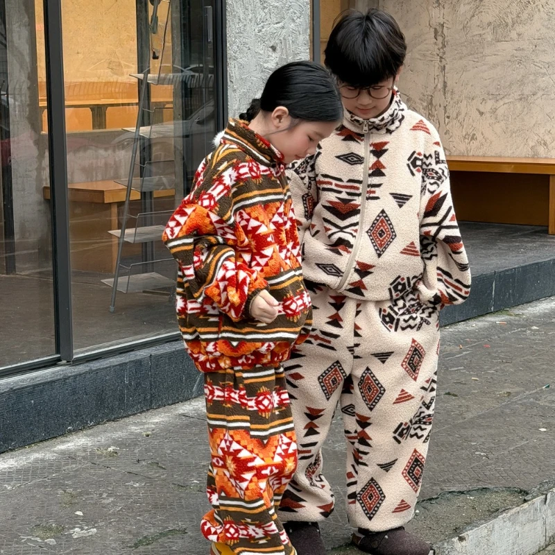 

2025 Winter Hot selling Children's Stand up Collar Printed Coral Velvet Zipper Jacket and Pants Set