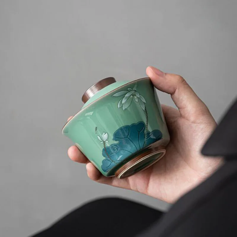 

Ретро Celadon Lotus Pattern Sancai Gaiwan Kungfu Чайная чаша Чайная варенька Кухонная чайная посуда 160 мл