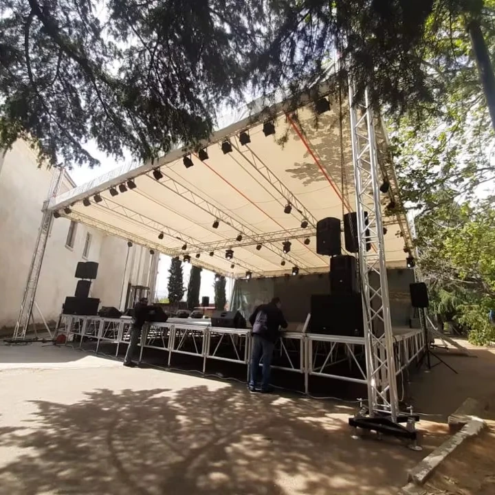 

Best Selling Outdoor Mobile Audio DJ Lighting Stage System For Outdoor Concert With PVC Roof Cover Wedding Lighting Truss