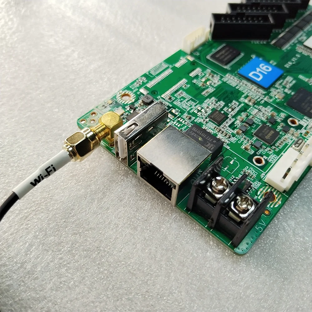 HD-D16 Asynchronous Controller Full Color LED Display Control Card Wifi Mode Can Used For 4xHUB75E LED Control Card