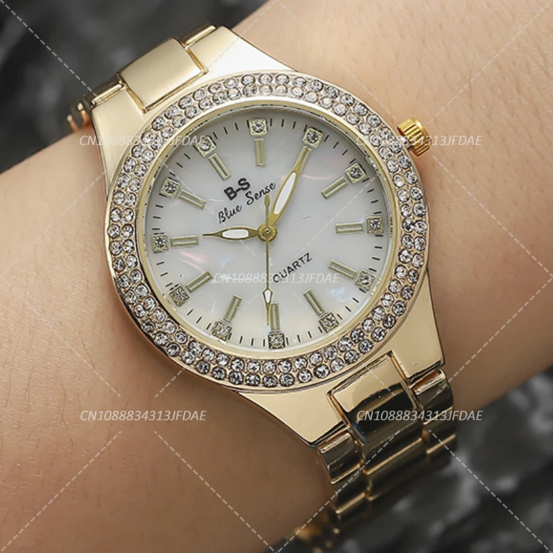 Women's Elegant Casual Goldn Watch Crystal Diamond Inlaid Watch Stainless Steel Silver Quartz Watch