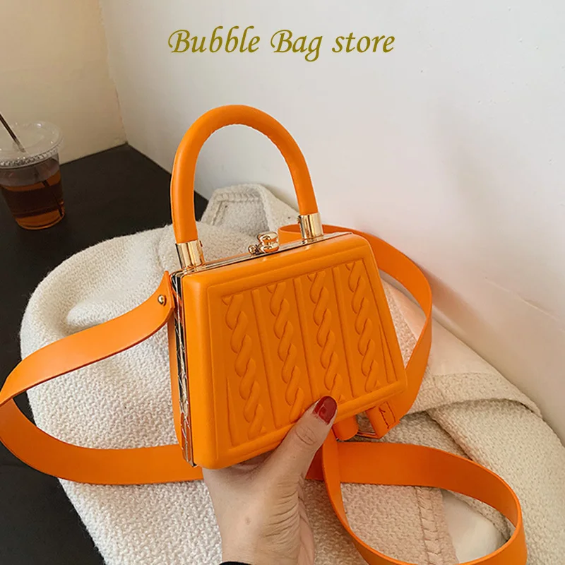 Women Crossbody Bags 2024 Clip Shell Handbags Female Shoulder Bags Lady Designer Mini Leather Handbags and Purses Evening Clutch