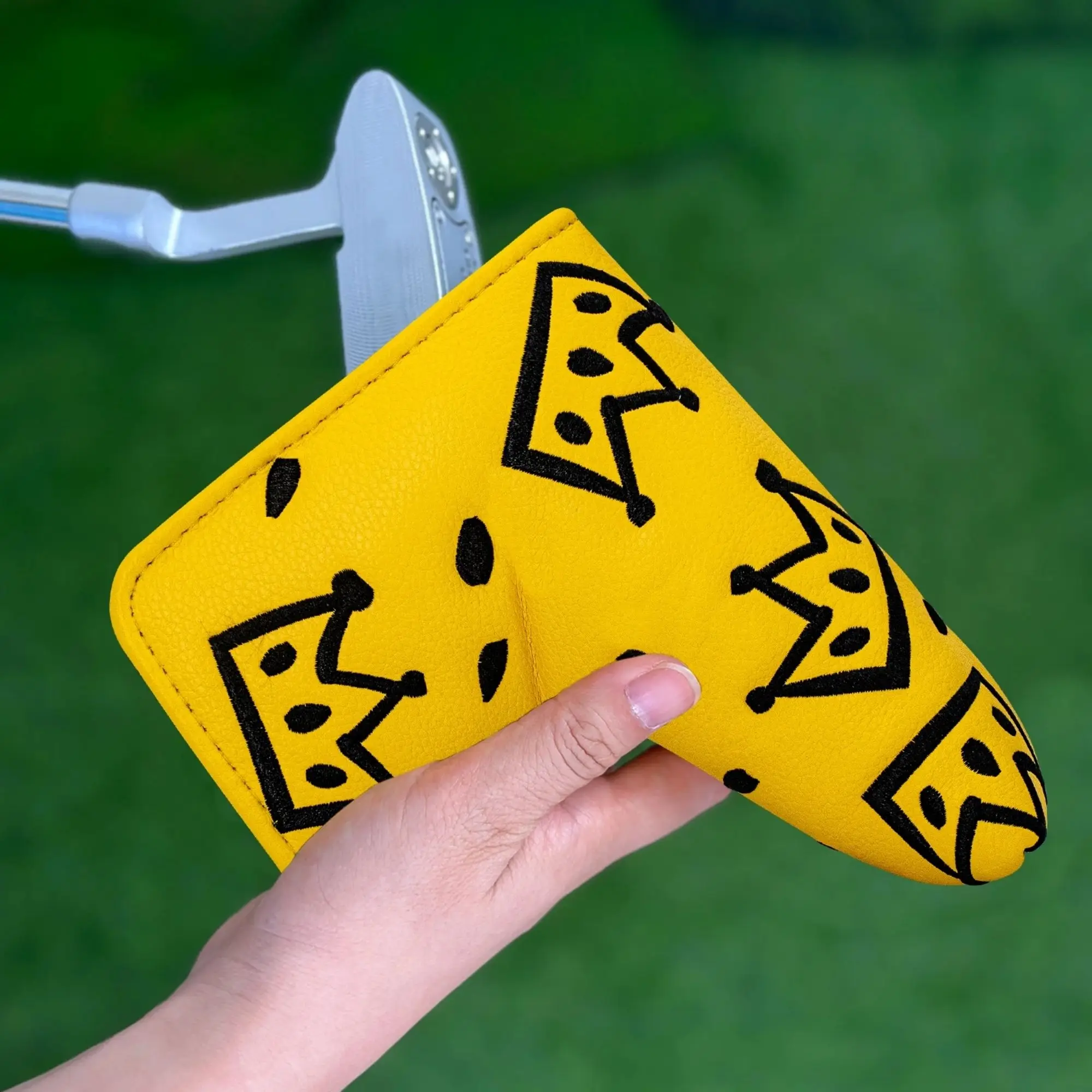 Golf-Putter-Abdeckung mit Kronenmuster – Premium-Blade-Putter-Kopfabdeckung mit weichem Futter, tolles Vatertagsgeschenk für Golfliebhaber – Detail 5