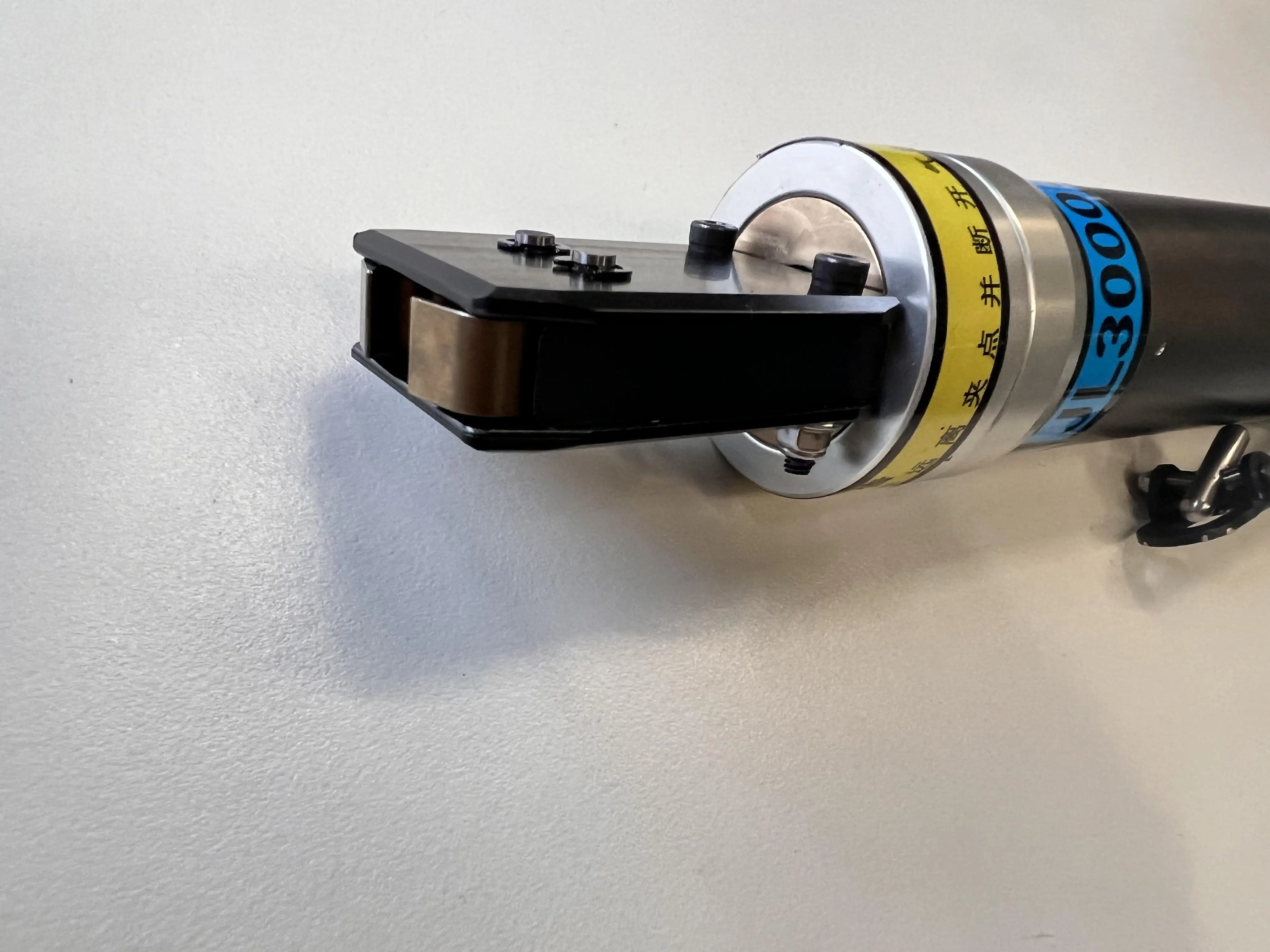 Пневматический инструмент PEX для обжима PEX