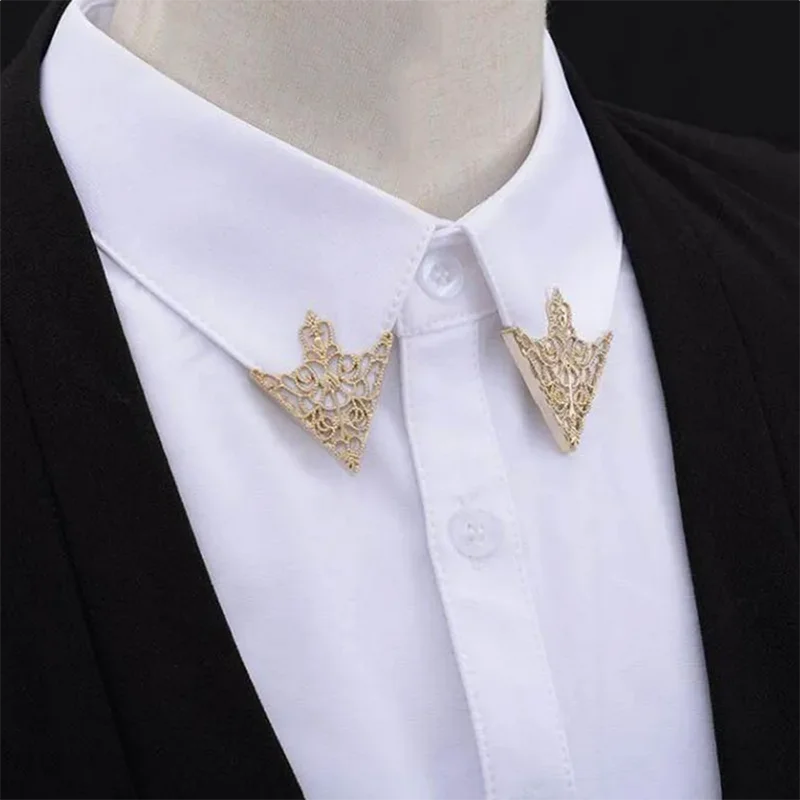 Vintage Triangle Shirt Collar Pin Collar Brooch Women\'s Brooch Hollow Out Metal Brooch Clothes Decorative Pin Fashion Jewelry