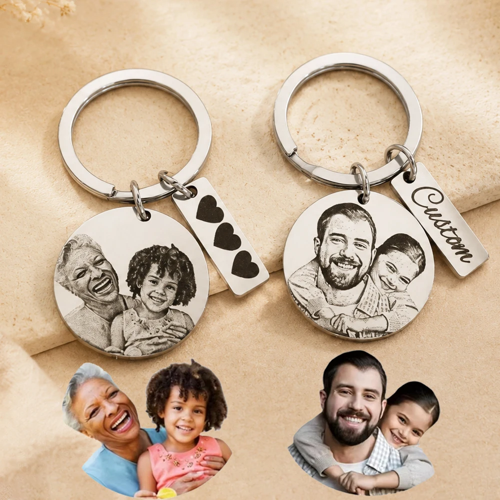 Custom Engrave Family Photo Keychain Personalized Couple Picture Stainless Steel Birthday Gift For Men Women Family Jewelry