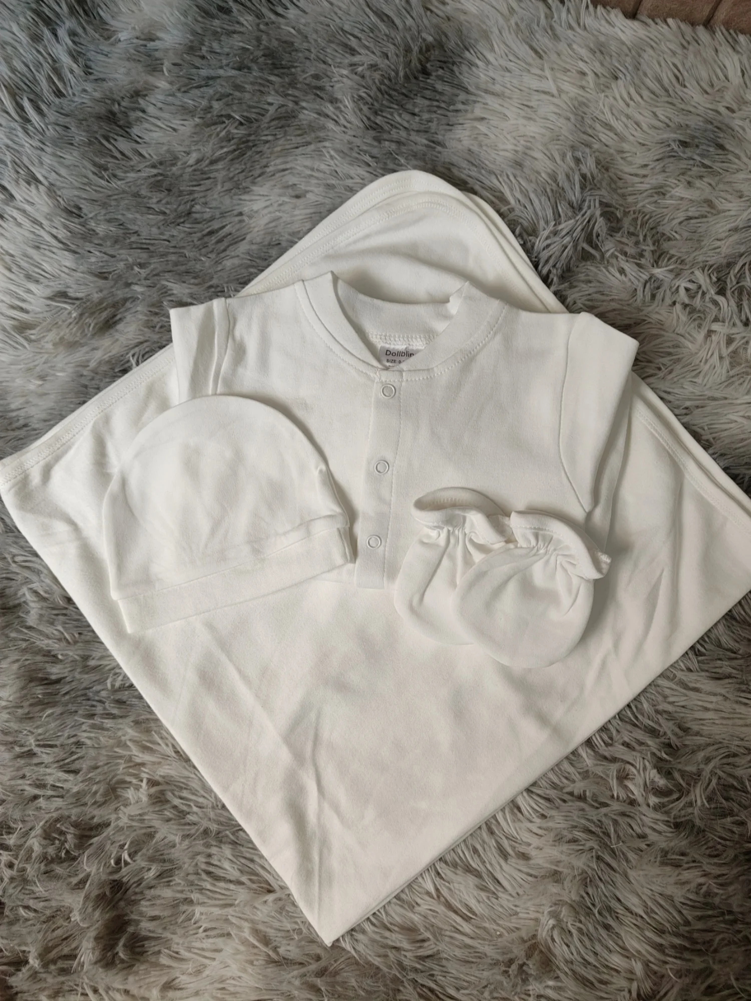 conjunto-de-4-piezas-de-ropa-para-bebe-recien-nacido-100-algodon-0-9-meses-color-blanco-body-de-manga-larga-manta-envolvente-gorro-manoplas-regalo-para-bautizo