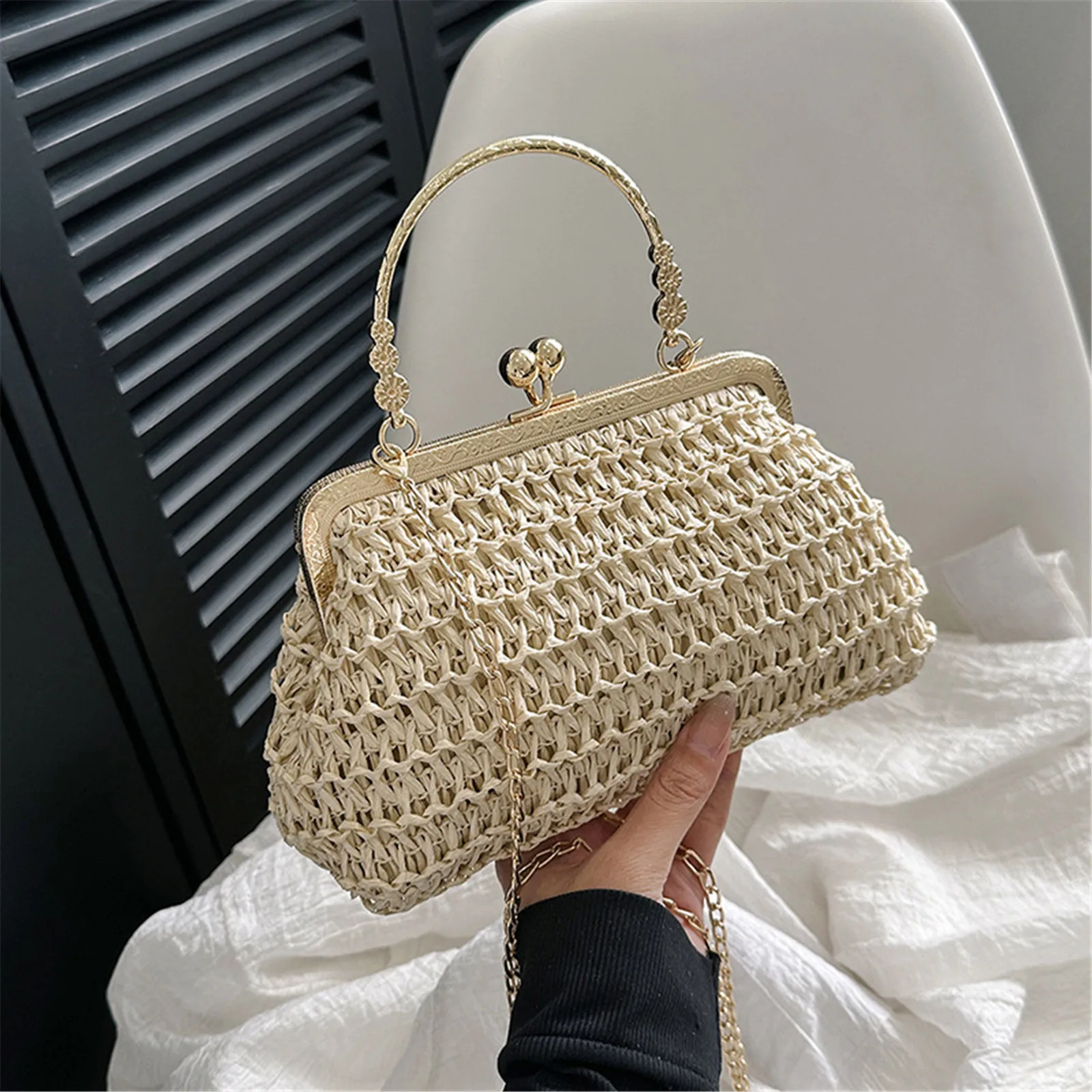 Borse da spiaggia in paglia estiva borsa da banchetto per feste con catena d'oro squisita borsa a mano intrecciata a mano borsa a tracolla con pochette femminile