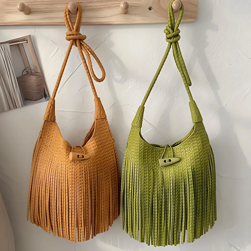 Long Tassel Horn Button Crossbody Shoulder Bag,bohemian Women Sling Bag,summer Fringed Woven Lightweight Handbag,commute Purse