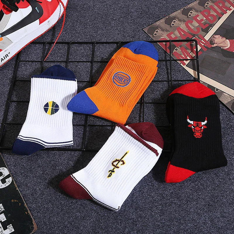 Basketball socks mid-barrel cotton sweat-absorbing sports socks badge basketball socks tide men\'s must-have socks