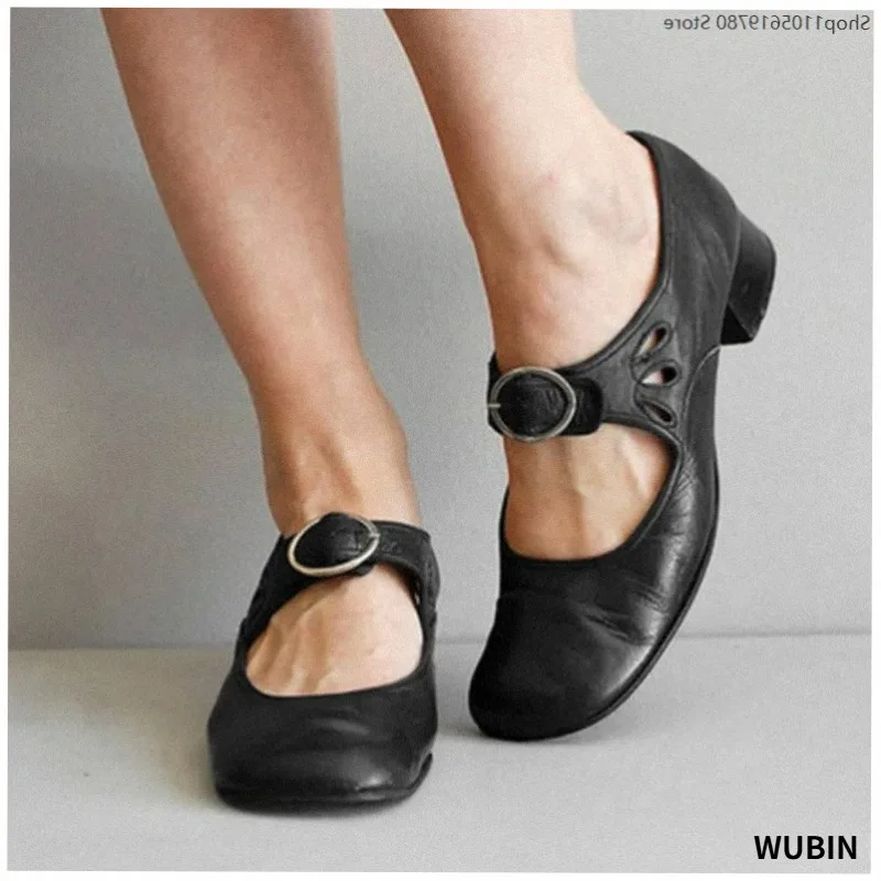 2026 Retro Buckle Shallow Soft Sole Shoes Women Multi Heel Casual Daily Working Cosplay Fashion Matching Dress Footwear Decor