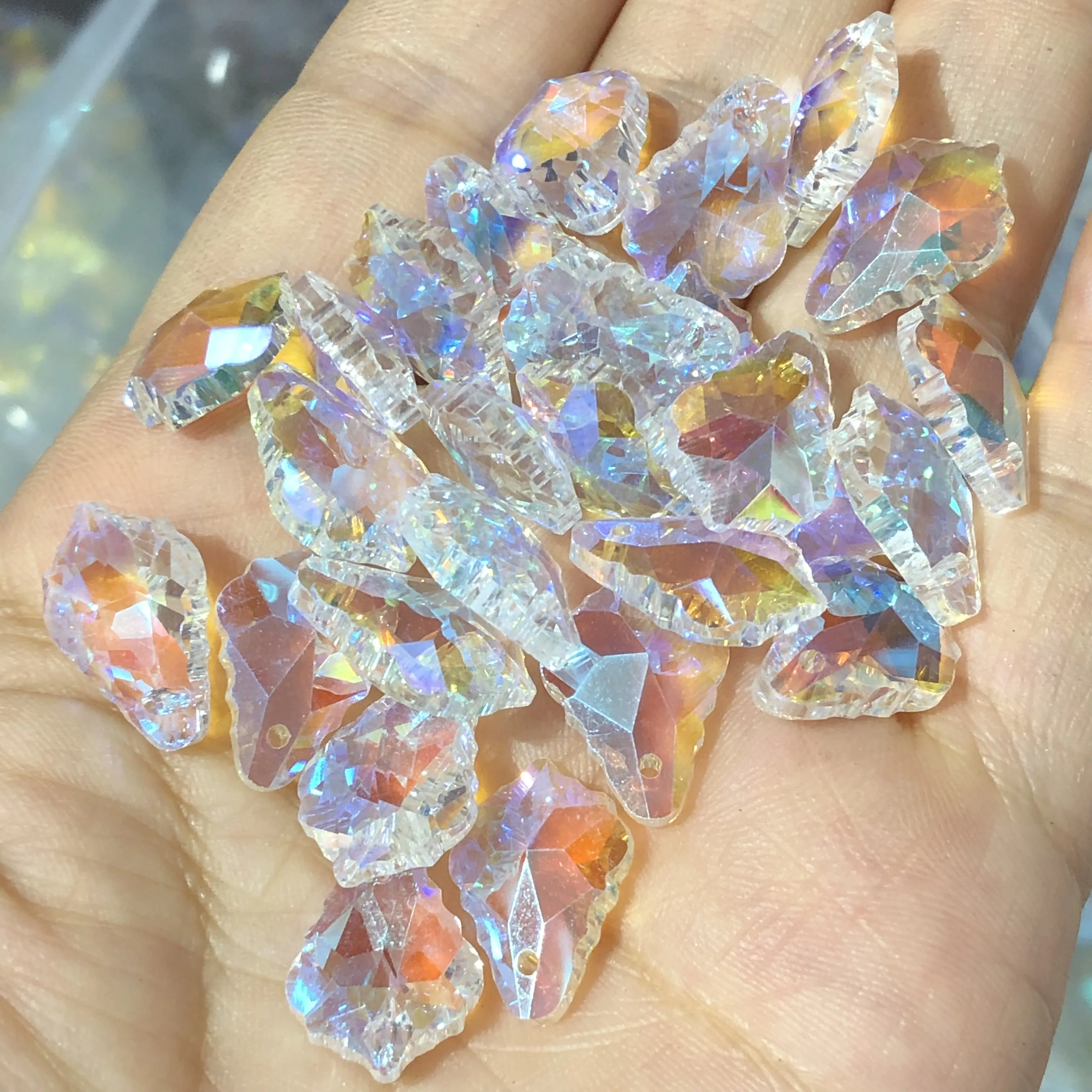 Cuentas de cristal para fabricación de joyas, accesorios para pendientes, forma de hoja de arce de lujo, importación AB, Arco Iris, Austra, manualidades, 11x16mm