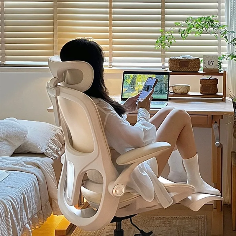 

Black and white P2Pro ergonomic chair, girls' computer chair