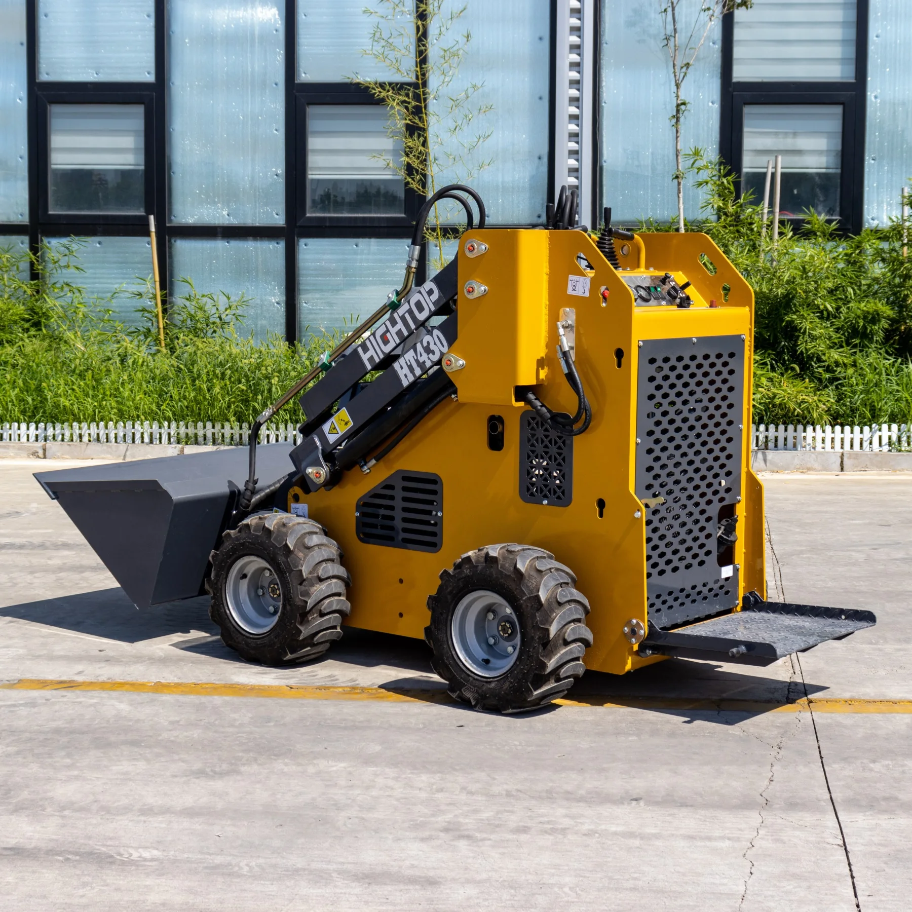 Minicaricabatteria elettrico con telecomando per 150 metri