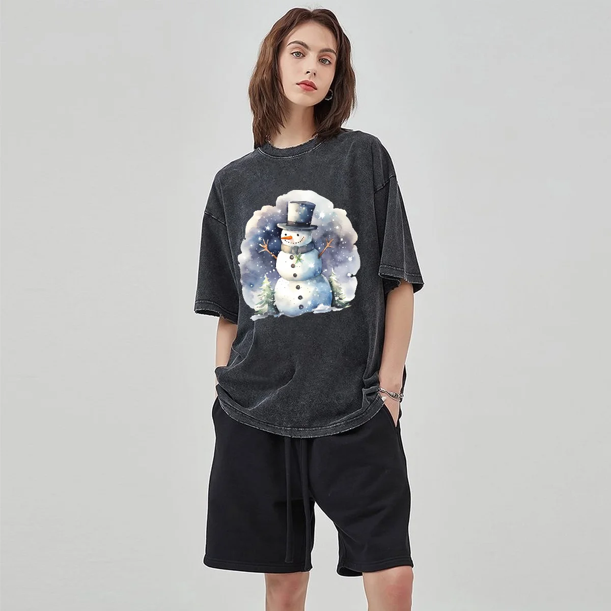 

Snowman Print Christmas Women's T-Shirt Oversized Washed Short Sleeve Everyday Casual Cute Top Retro Distressed Wear Men