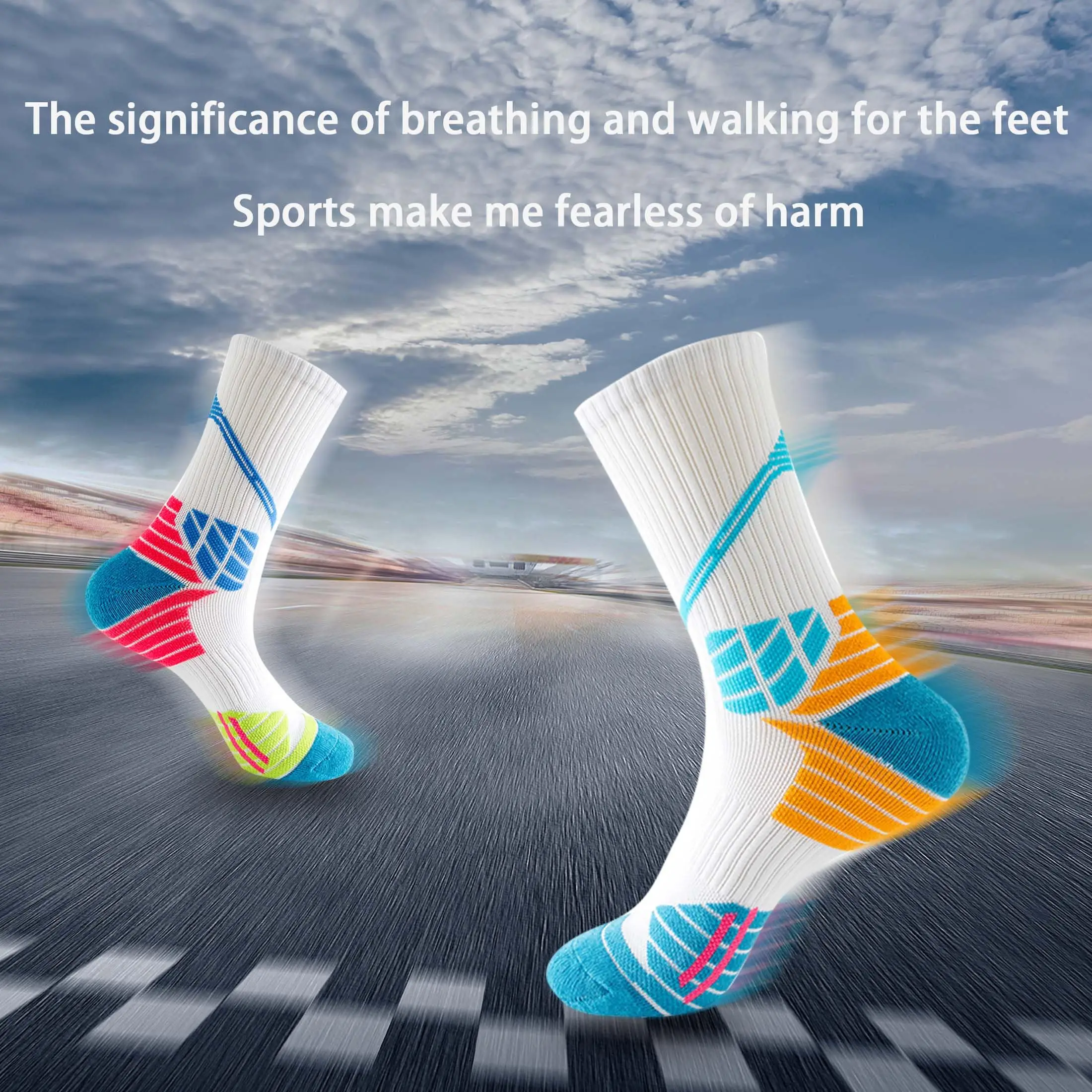 1 pair of Athletic Basketball Socks Moisture Wicking Cushion Crew Socks Ankle Socks for Man and Women