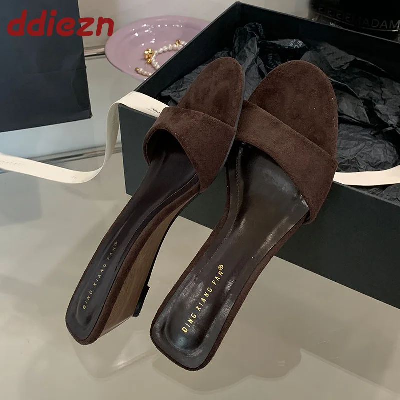 

Fashion Flock Ladies Wedges Slippers Sandals Shoes Luxury Footwear Round Toe Elegant Women Heeled Slippers Shoes Female Slides