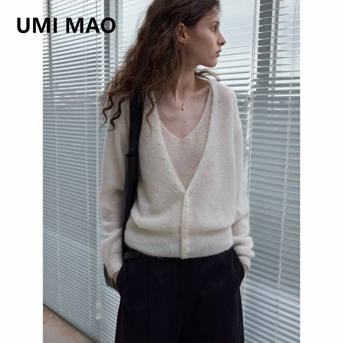 UMI MAO Tops Moli Alpaca Wool Camisole + Cardigan Series Simple Commuting Casual Knitted Top For Women Autumn