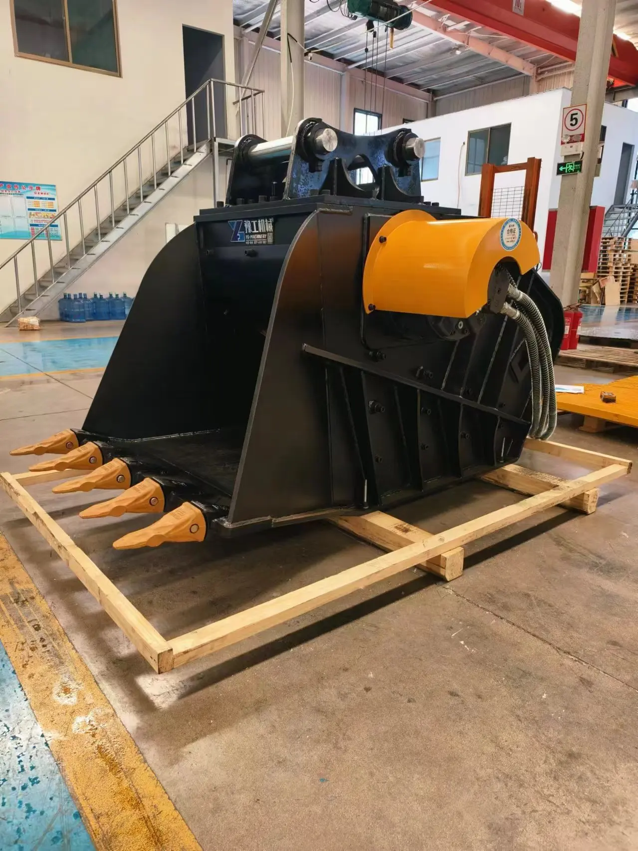 Mini Excavator Jaw Crusher Bucket Compact High-Performance Rock Crushing Attachment