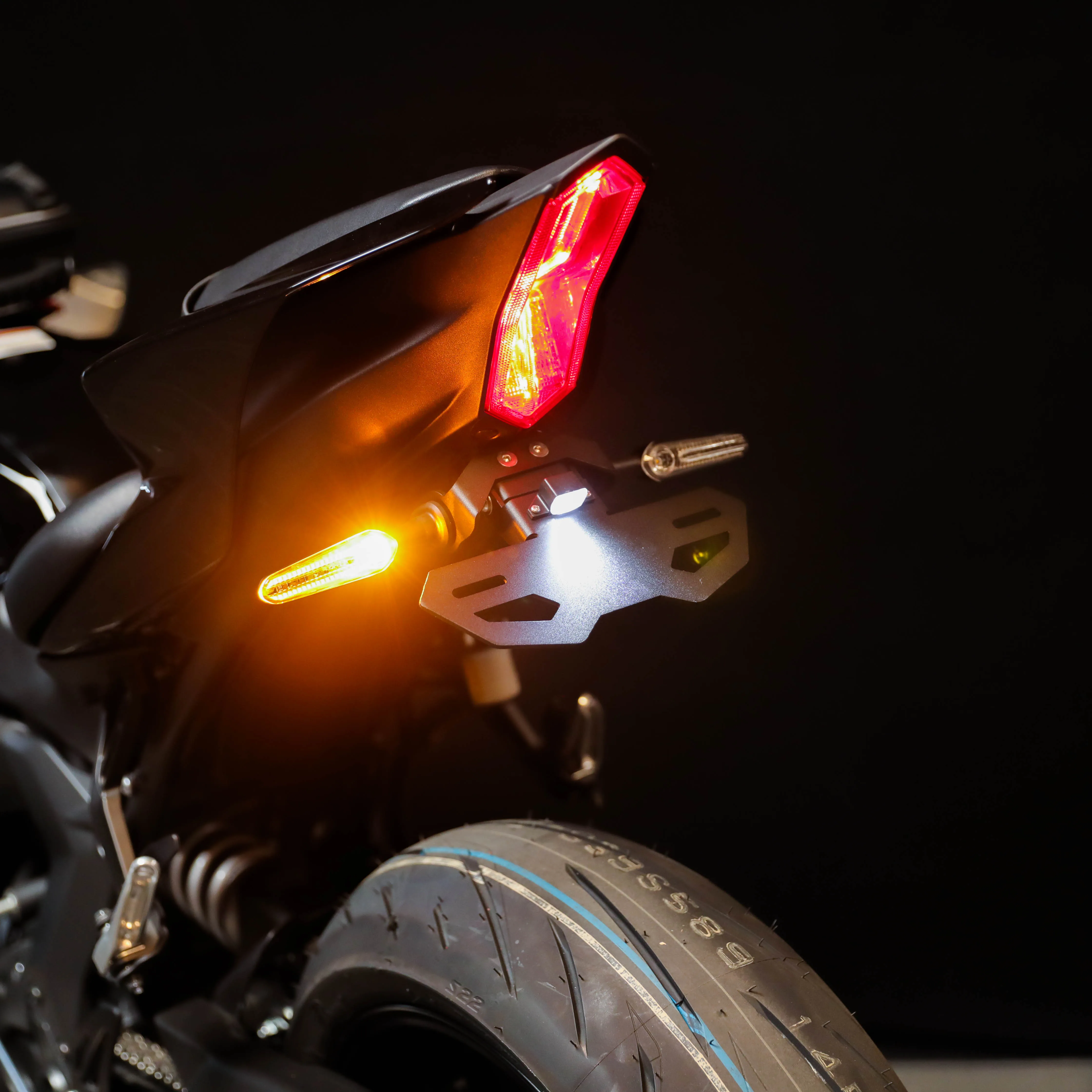 MT-07 LED Light Tail Tidy License Plate Holder For YAMAHA MT07 FZ07 YZF R7 Adjustable Motorcycle Rear License Plate Accessories