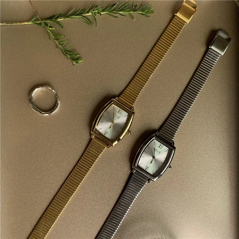 2026 تونيو للسيدات ساعة تونيو شكل الذهبي حزام من الخيزران ساعة كوارتز اليد ساعة معصم فستان ساعة اليد تصميم شعبي