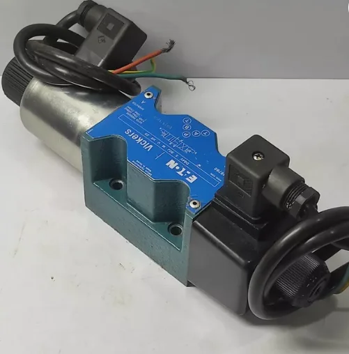 vic kers DG4V56CMUA620