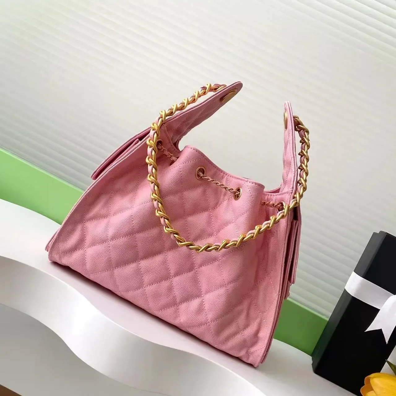 

Высококачественная розовая сумка-хобо из натуральной кожи, дизайнерская модель, маленькая, весна-лето 25, женская сумка через плечо, клатч, сумка-тоут.