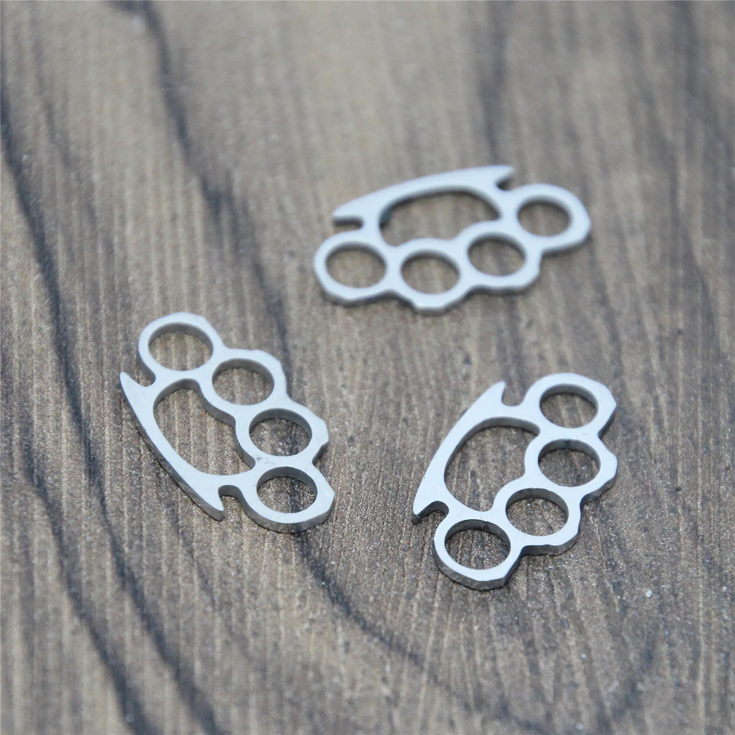 5piece/lot Brass Knuckle charm Stainless steel Brass Knuckle Emblem Amulet Charm pendant 20x11.5mm