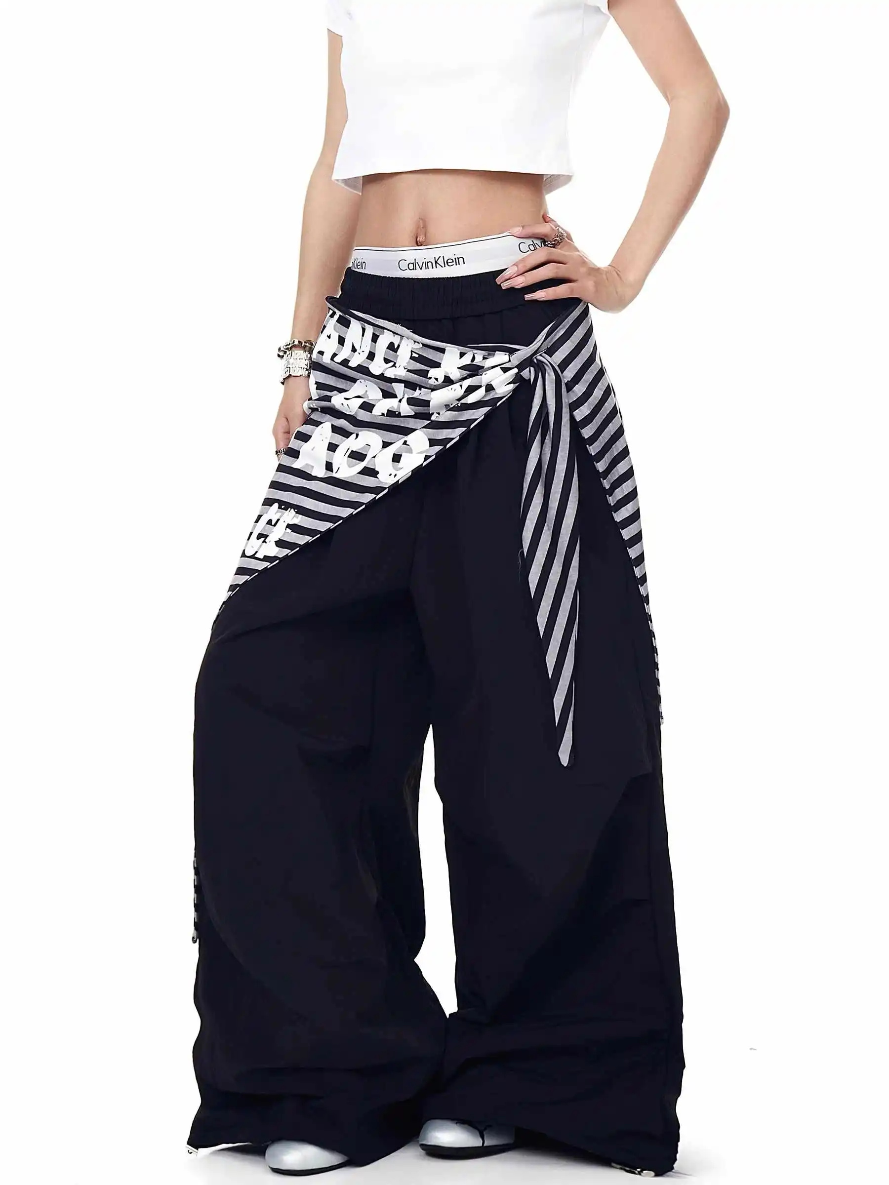 

Women's Black Goth Y2k Emo Parachute Pants with Wrap Skirt Baggy Harajuku Vintage Trousers Japanese 2000s Style Cargo Pants 2025