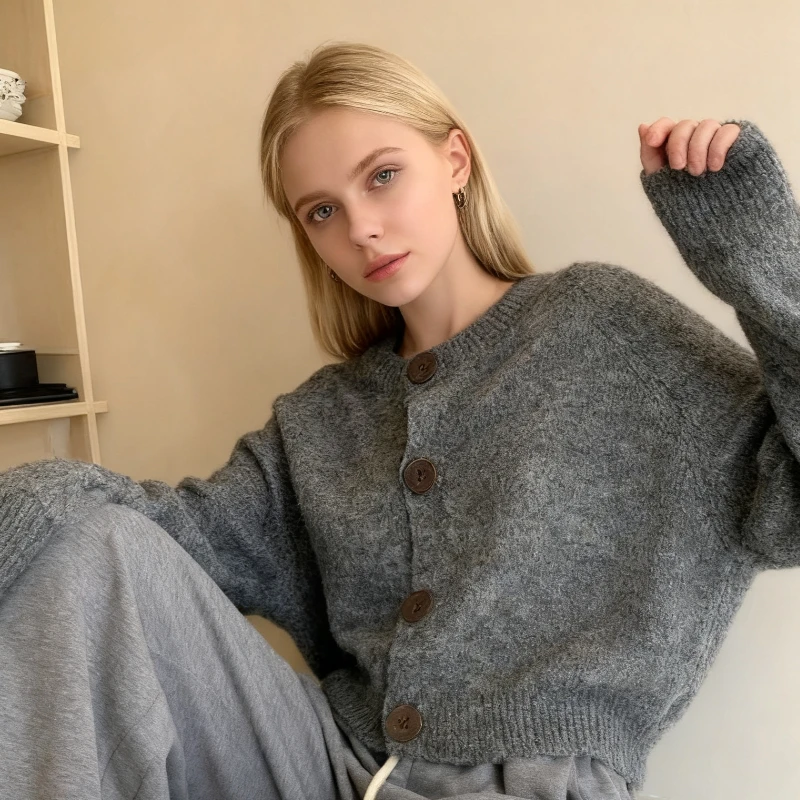 الخريف والشتاء جديد س الرقبة طويلة الأكمام سترة مشغولة من الصوف سترة جاكيتات فضفاضة زر لينة المرأة سترة قصيرة نمط غير رسمي