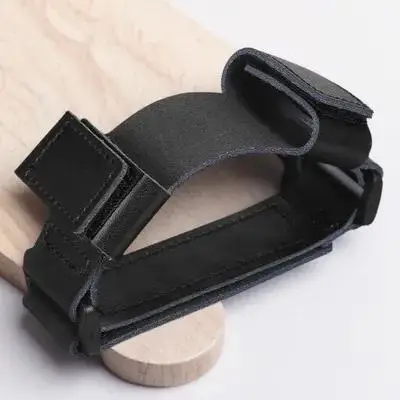 

Adjustable French Horn Hand Strap Durable PU Wear Resistant Hand Grip Pad Holder for Secure Playing Comfort Instrument Accessory