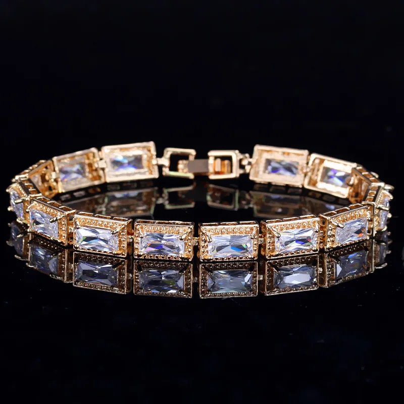 Environmentally Friendly Copper   AAA Zircon Bracelets Fashionable Jewelry Accessory for Parties And Birthdays