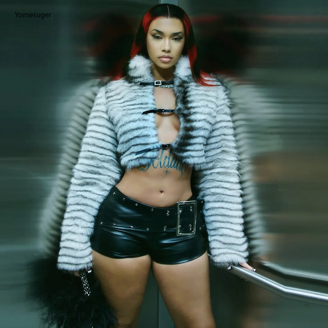 Yomesugar موضة المحاصيل سترة امرأة الخريف الاتجاه مثير فروي كم كامل حزام مشبك معدني سترة دافئة ملابس خارجية الشارع الشهير #2